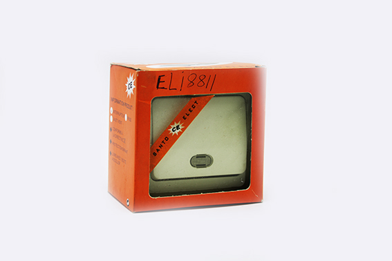 Interrupteur encastré avec témoin KN811L MZ8811