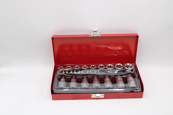 Jeu de douilles 1/2" (16pces) CR-V HT-698073 Honest